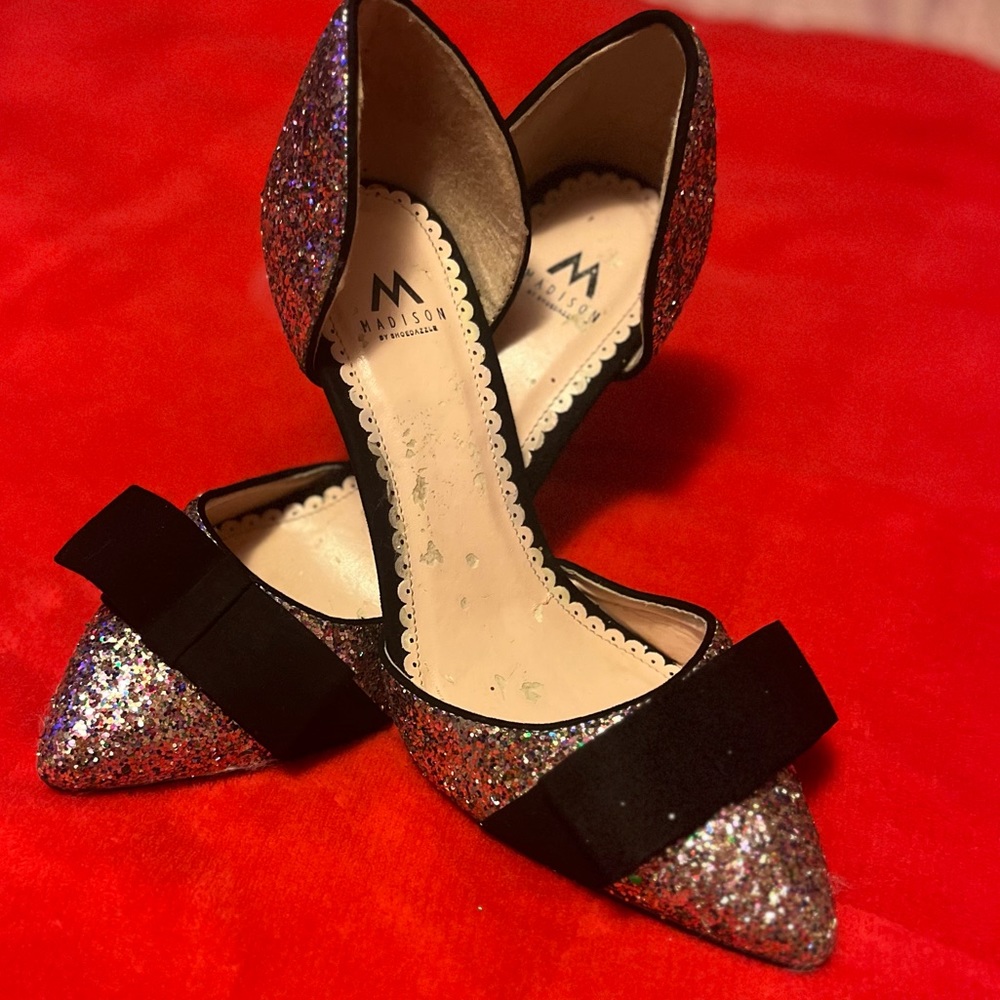 Madison by Shoe dazzle sequin high heels size 8